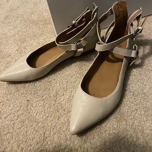 NWOT Frye Cream Strappy Ballet Flats